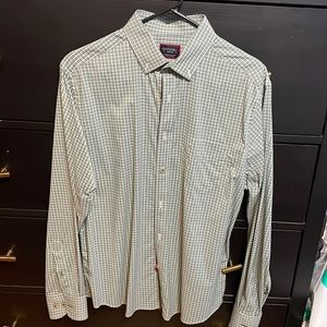 NWOT Untuckit Wrinkle-Free button down (Medium)